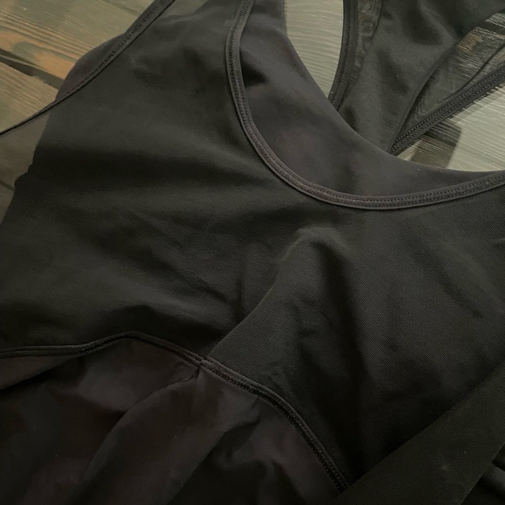 Lululemon tank top - Picture 4 of 8
